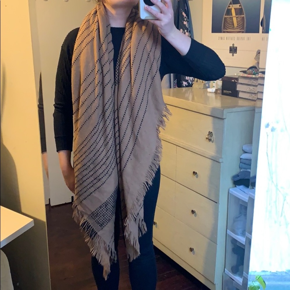 Forever 21 Blanket Scarf
